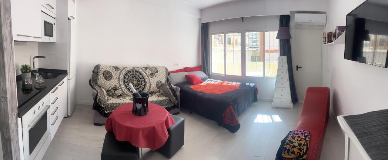 Estudio Romantico La Carihuela Τορρεμολίνος Εξωτερικό φωτογραφία